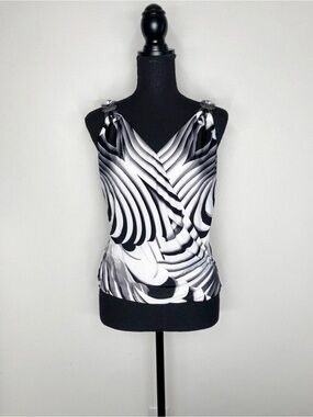 Bebe Sleeveless Black & White Abstract Print Blouse